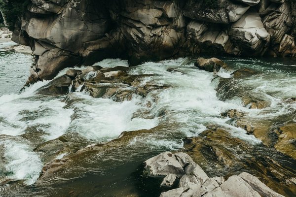 What Should Travellers Know About Cruising in the UK?